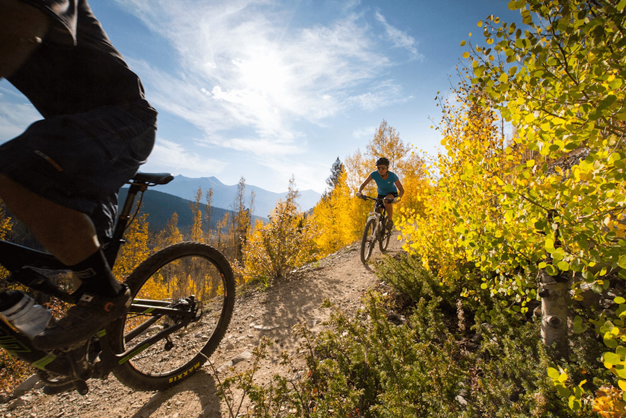 Two mountain bikers on the trail in Breckenridge.